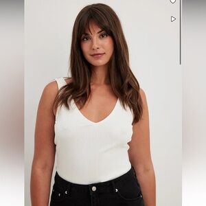 Organic V-neck rib top camisole tank